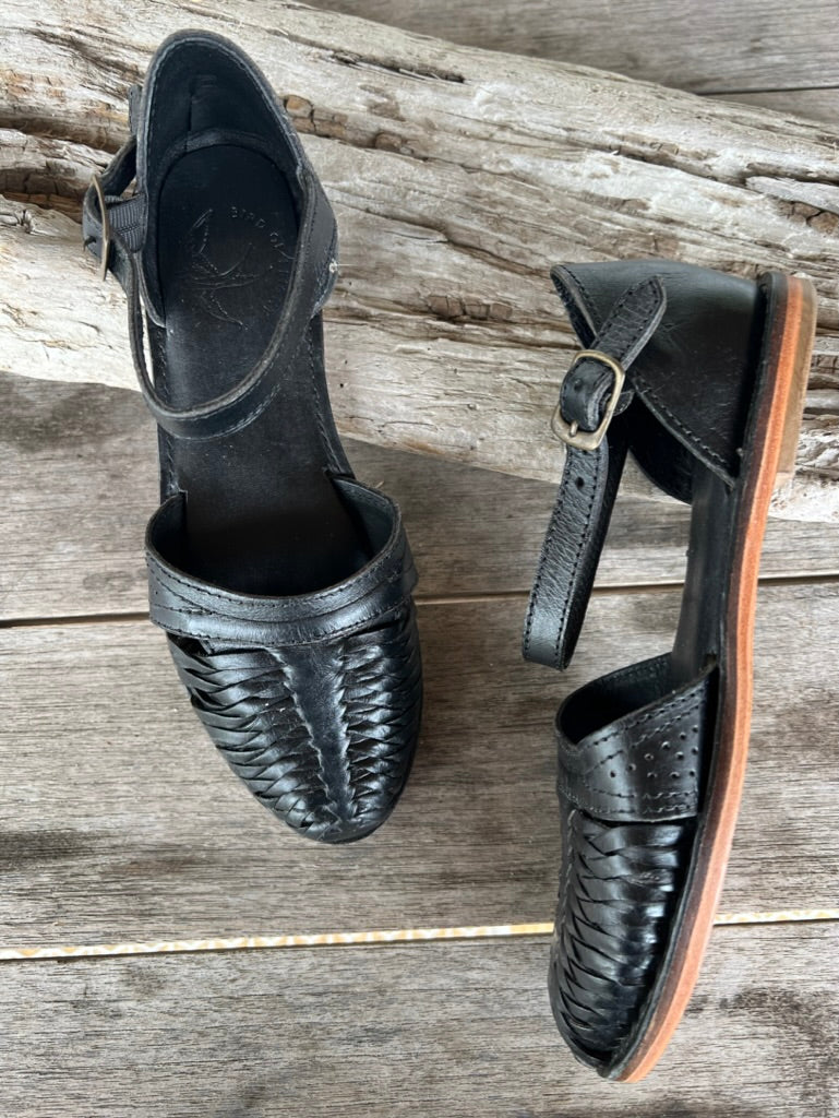 SAMPLE SALE: hand woven black sandals.  All leather.  Size 6.5