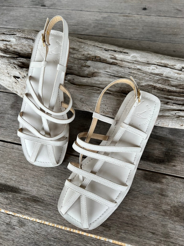 SAMPLE SALE: white Strappy Flat leather sandals. Size 7